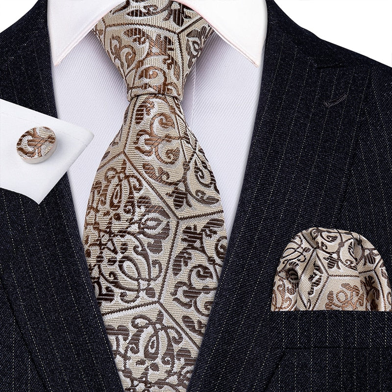 Gold Paisley Men Silk Necktie Fashion