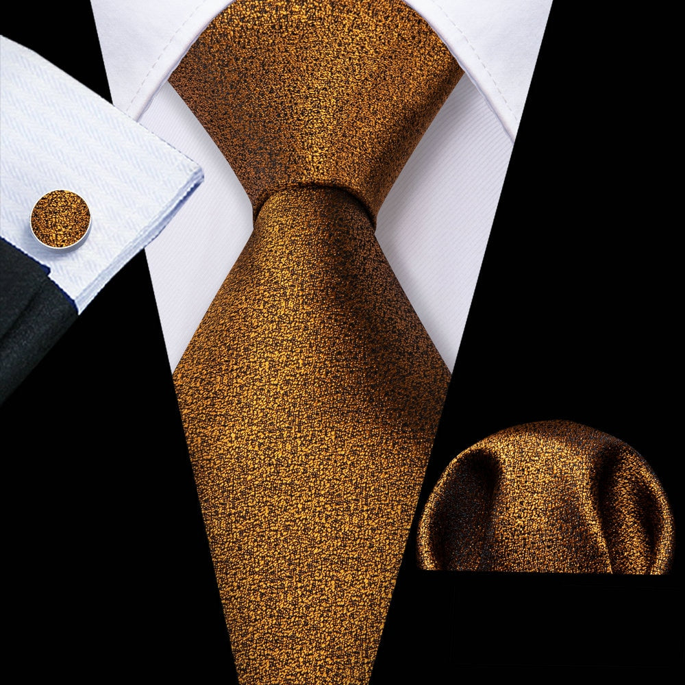 Gold Paisley Men Silk Necktie Fashion