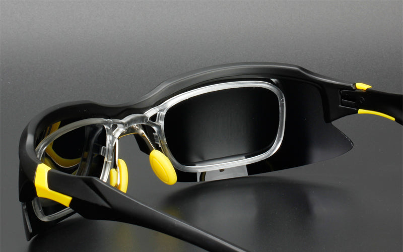 Polarized Cycling Glasses