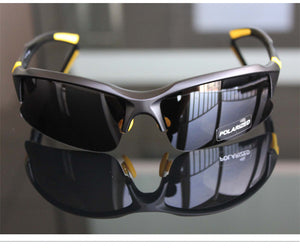 Polarized Cycling Glasses